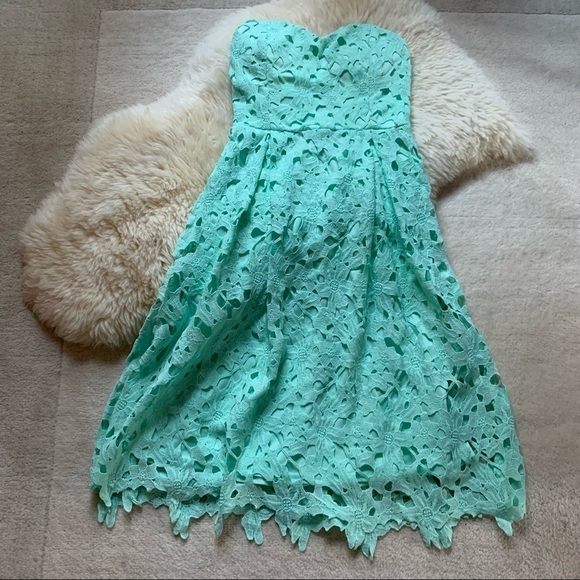 Francesca’s Alya Harpeth Mint Teal Seafoam Midi Guipure Floral Embroidered Dress - Picture 4 of 9